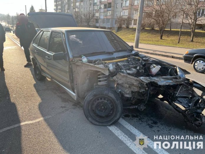 У Вінниці сталася аварія за участі двох легковиків