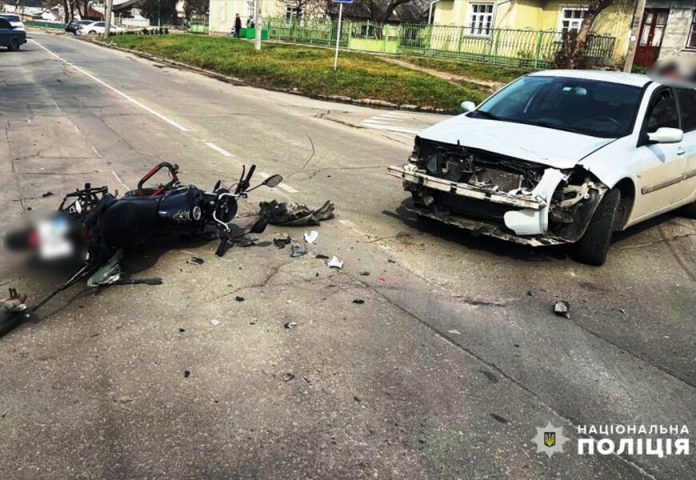 У Могилеві-Подільському збили мотоцикл