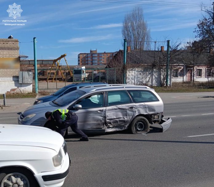 У Вінниці п’яний водій спричинив ДТП – «Драгер» показав 2,71 проміле
