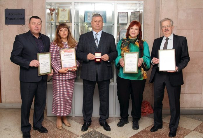 Вінницький технічний університет визнано лідером інновацій та штучного інтелекту в освіті