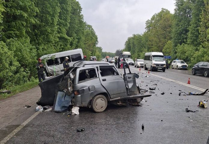 Масштабна ДТП під Вінницею: один загиблий, п’ятеро постраждалих