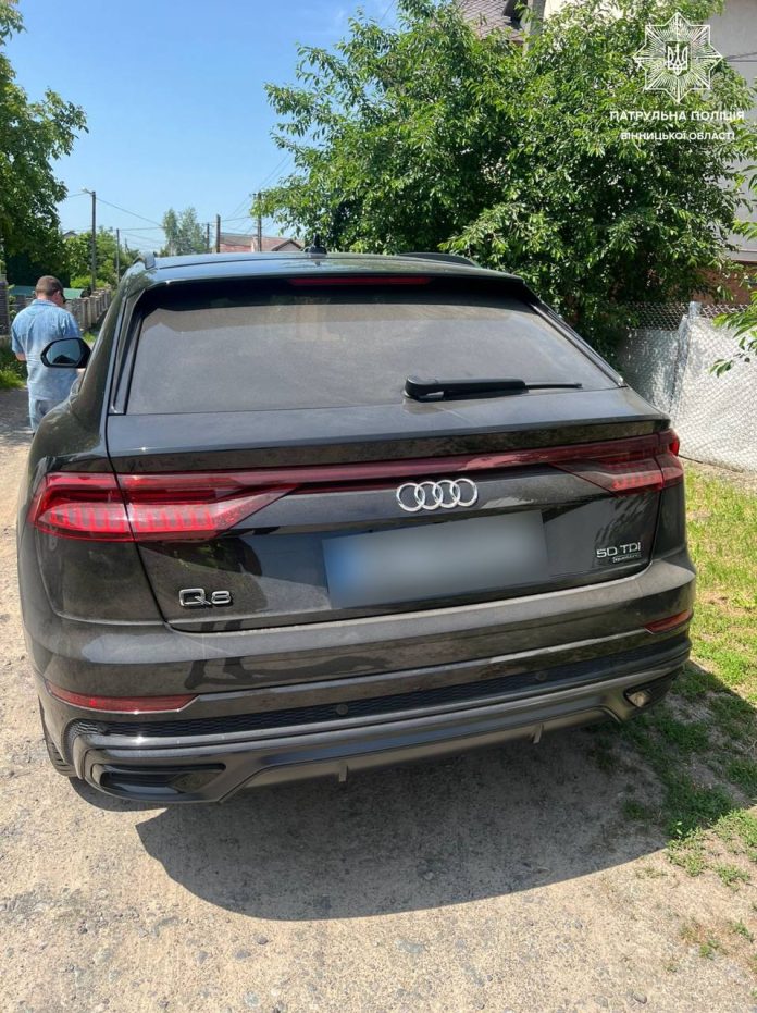 У Вінниці патрульні зупинили п’яного водія Audi Q8