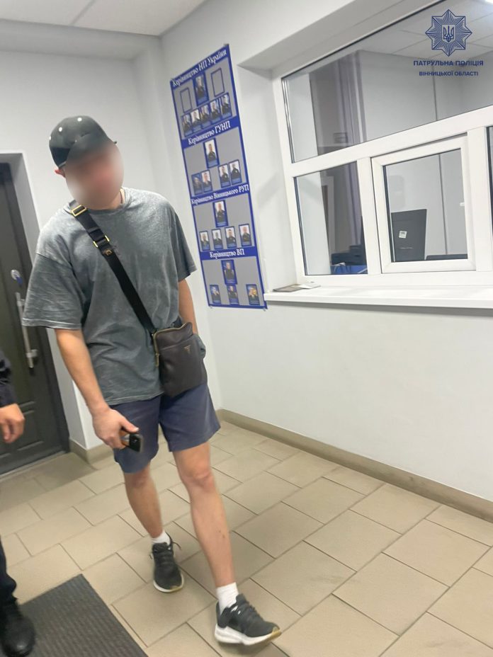 У Вінниці вночі затримали чоловіка з підозрілою речовиною
