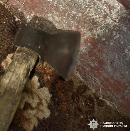 Вбивство сокирою: поліція затримала підозрюваного на Вінниччині