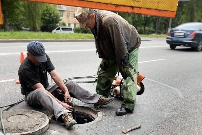 У Вінниці готують водогони до зими: масштабні роботи на чотирьох локаціях