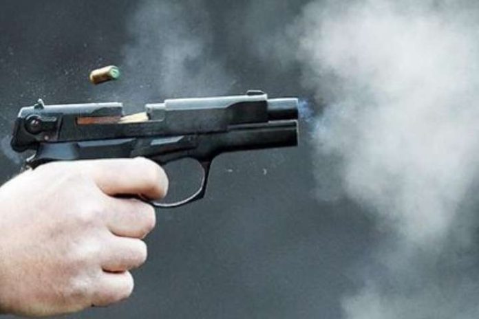 Стріляв серед білого дня: поліція розшукує зловмисника з Агрономічного