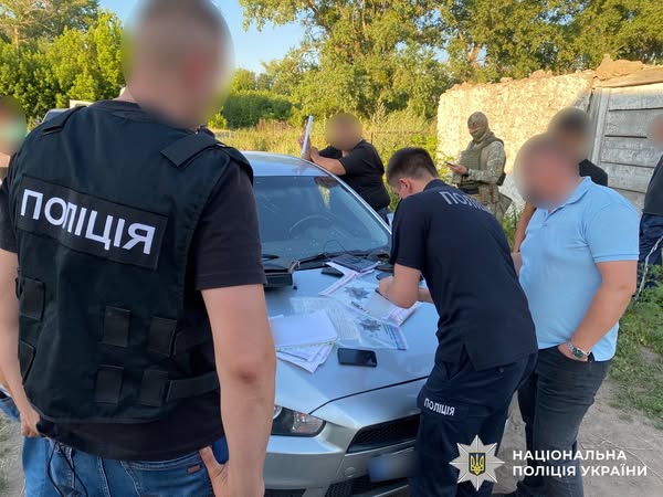 Заволоділи майже 50 гектарами паїв померлих: на Вінниччині викрито злочинну групу