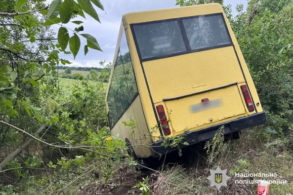 П’ятеро людей постраждали в ДТП з автобусом у Гайсинському районі