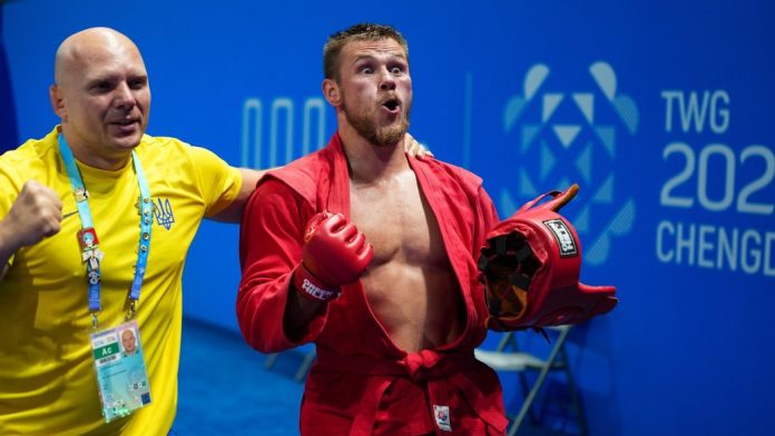 Золотий кидок: самбіст із Вінниччини переміг росіянина на Всесвітніх Іграх