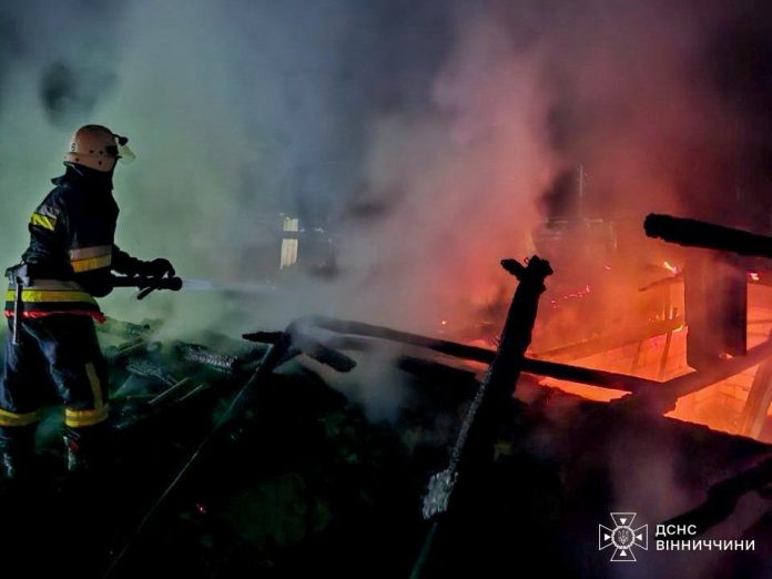 На Вінниччині за добу сталися дві пожежі у приватних господарствах