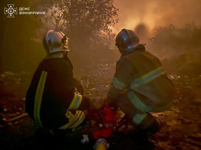 В області горіли житлові будинки та господарські споруди: відомо про травмованого