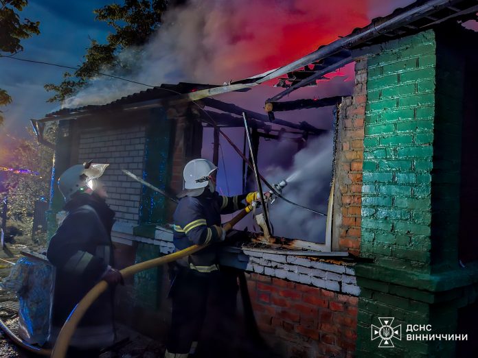 Трагедія у Коханівці: пожежа знищила дах будинку, загинув 77-річний господар