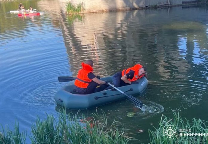У Вінниці біля пляжу на Гонти з річки дістали тіло чоловіка