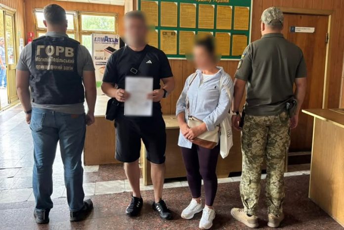 Фальшива довідка: на Вінниччині чоловік хотів виїхати за кордон з підробленими документами