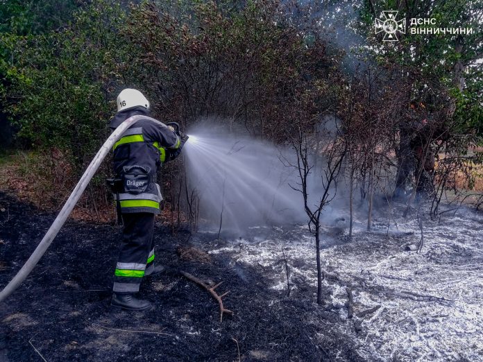 На Вінниччині рятувальники загасили шість пожеж за добу