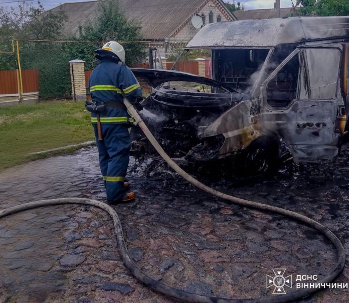 Трагічна доба на Вінниччині: вогонь забрав життя жінки та травмував двох чоловіків