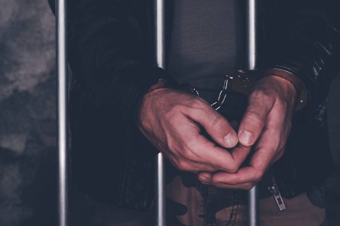 Вилучили докази і відкрили провадження: у Гайсині викрили нічних злодіїв