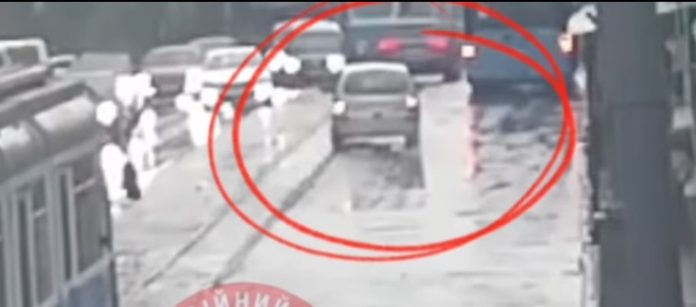 ДТП у центрі Вінниці: пішохід потрапив під авто на переході
