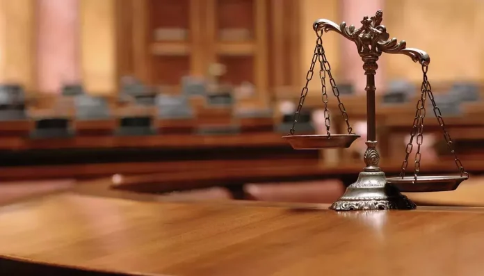 На Вінниччині судитимуть екскерівника КП за переплату 655 тисяч гривень за техніку