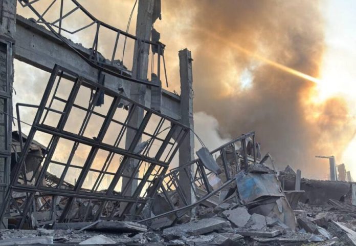 Дрони і ракети по Вінниці: руйнування на промислових об’єктах та в житлових кварталах