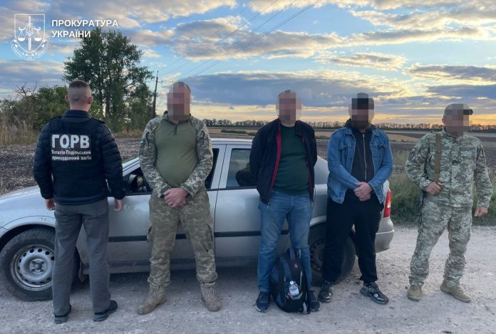 100 доларів за переправлення: на Вінниччині затримали жителя Одещини, який перевозив ухилянтів до кордону
