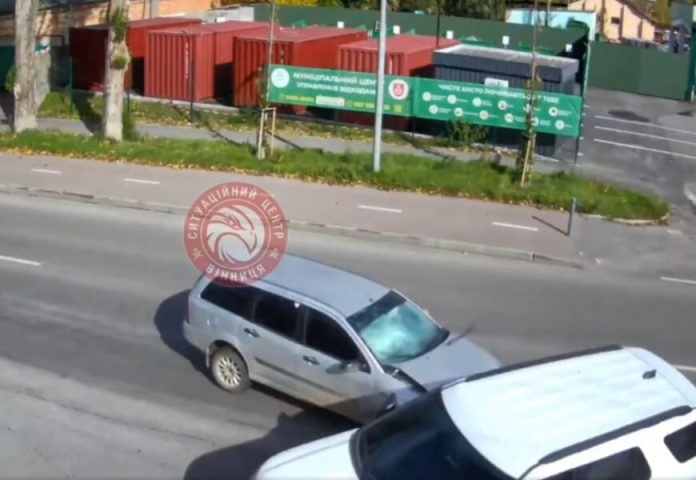 Зіткнення двох Ford у Вінниці: на винуватця аварії склали протокол