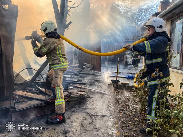 На Вінниччині за добу — чотири пожежі: горіла хата і вантажівка