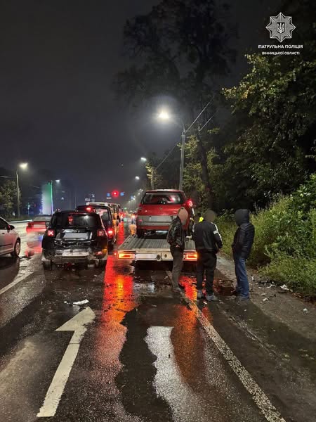 38-річний водій Renault Scenic напідпитку влаштував аварію на Барському шосе