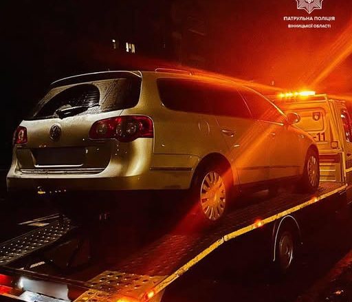 П’яний і без прав: у Вінниці патрульні склали три протоколи на водія Volkswagen
