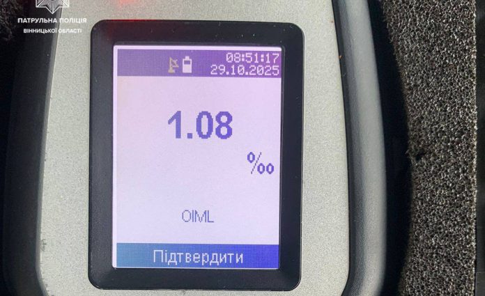 У Вінниці водій Mercedes-Benz у 5 разів перевищив норму алкоголю в організмі