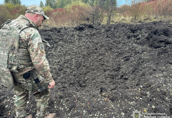 На Вінниччині сапери підірвали бойову частину ракети Х-101