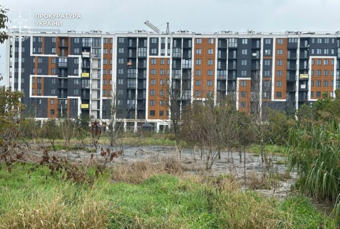 На Вінниччині забудовника підозрюють у витоку стічних вод і збитках довкіллю на 8 мільйонів