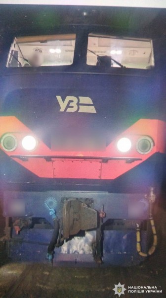 Поліція розслідує загибель людини під колесами електропотяга на Вінниччині