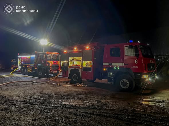 Рятувальники Вінниччини ліквідували три небезпечні пожежі: людей евакуювали, постраждалих немає