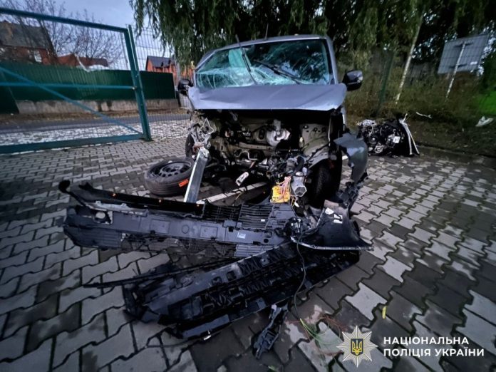 Взяв «на тест-драйв» і розбив: механік СТО знищив Toyota клієнтки
