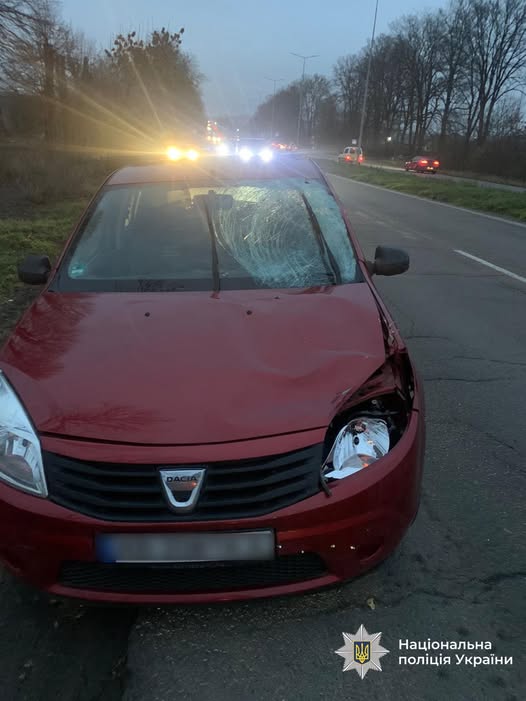 Наїзд на переході: у Вінниці водій Dacia збив 59-річного чоловіка
