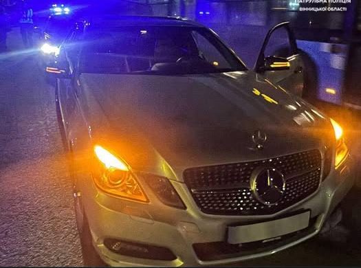 У Вінниці патрульні виявили водія з 1,45 проміле алкоголю за кермом Mercedes