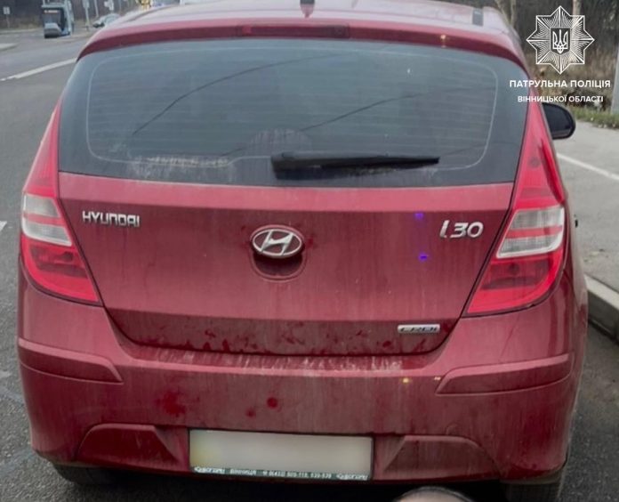 На Гніванському шосе патрульні зупинили водія під дією наркотиків