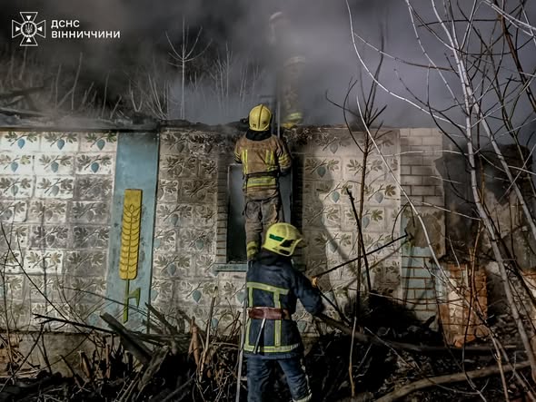 Несправні піч та електромережа: на Вінниччині вогонь забрав життя двох людей