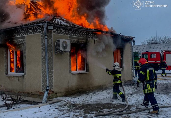 П’ять пожеж за добу на Вінниччині: вогонь знищив їдальню та пошкодив житлові будинки