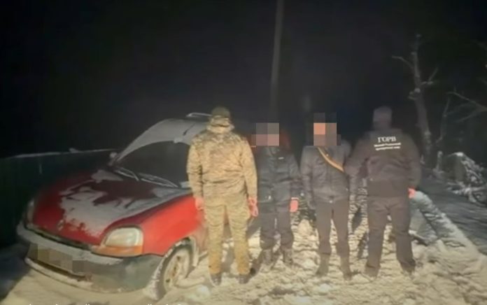 Ніч, холод і течія: на Вінниччині викрили чергову схему незаконного перетину кордону