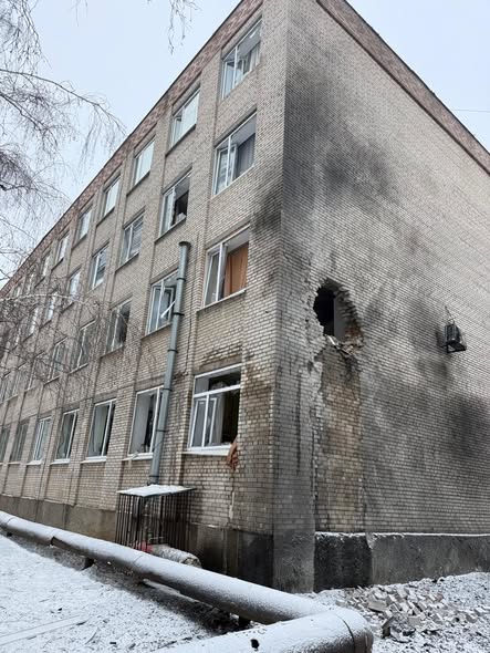 Ворожа атака на Вінниччині: пошкоджено навчальний заклад і гуртожитки
