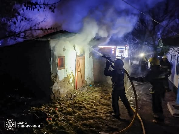 У Козятині під час пожежі в гаражі постраждав власник будинку