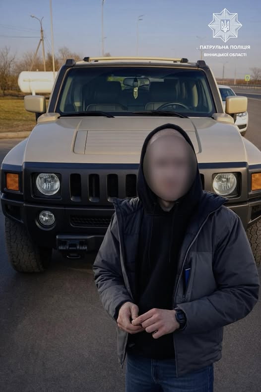 Без прав і з ознаками сп’яніння: на трасі М-30 зупинили водія Hummer