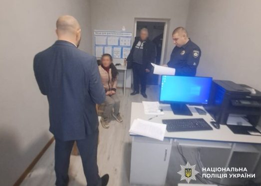 У Тульчинському районі жінка поранила ножем дитину: справу передали до суду