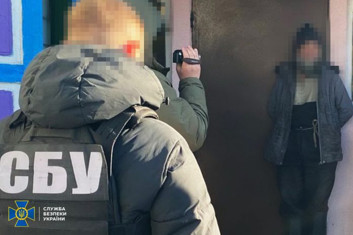 Пости із забороненою символікою: жителя Вінниччини підозрюють у пропаганді комунізму