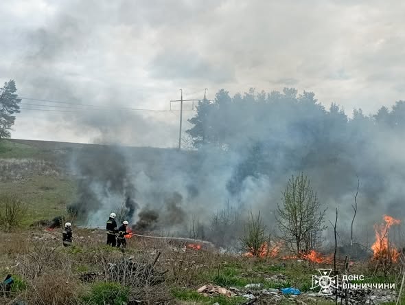 На Вінниччині рятувальники ліквідували 19 пожеж, серед них — займання атракціону у Вінниці