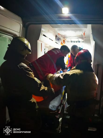 Ледь не загинули: на Вінниччині пожежа через цигарку мало не стала фатальною