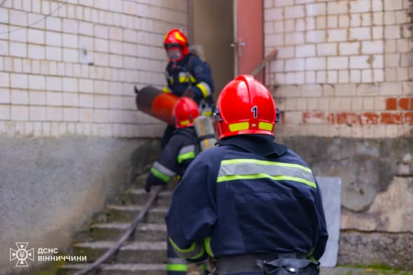 Пожежа у вінницькому кафе: ДСНС евакуювала газові балони та врятувала приміщення від вибуху