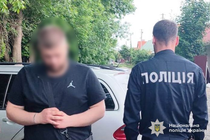 На Вінниччині викрили 25-річного наркодилера: готував десятки схованок із психотропами